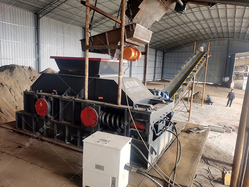 鵝卵石對輥破碎機(jī)介紹，為什么選擇金聯(lián)機(jī)械？